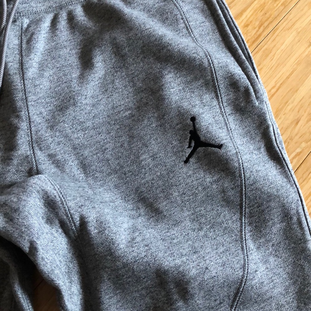 NWT JORDAN SWEATPANTS. VARIOUS SIZES. - Picture 2 of 8
